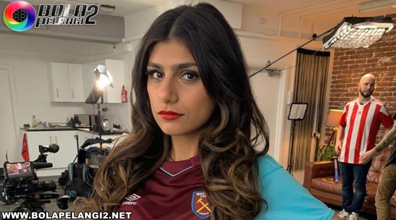 Arsenal dan Mesut Oezil Diblokir di China, Diejek Mia Khalifa