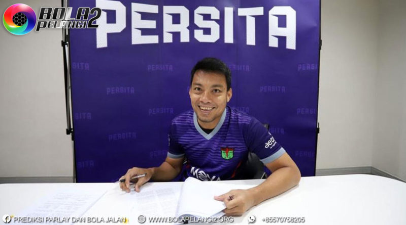 Telah Resmi Hamka Hamzah Gabung Persita