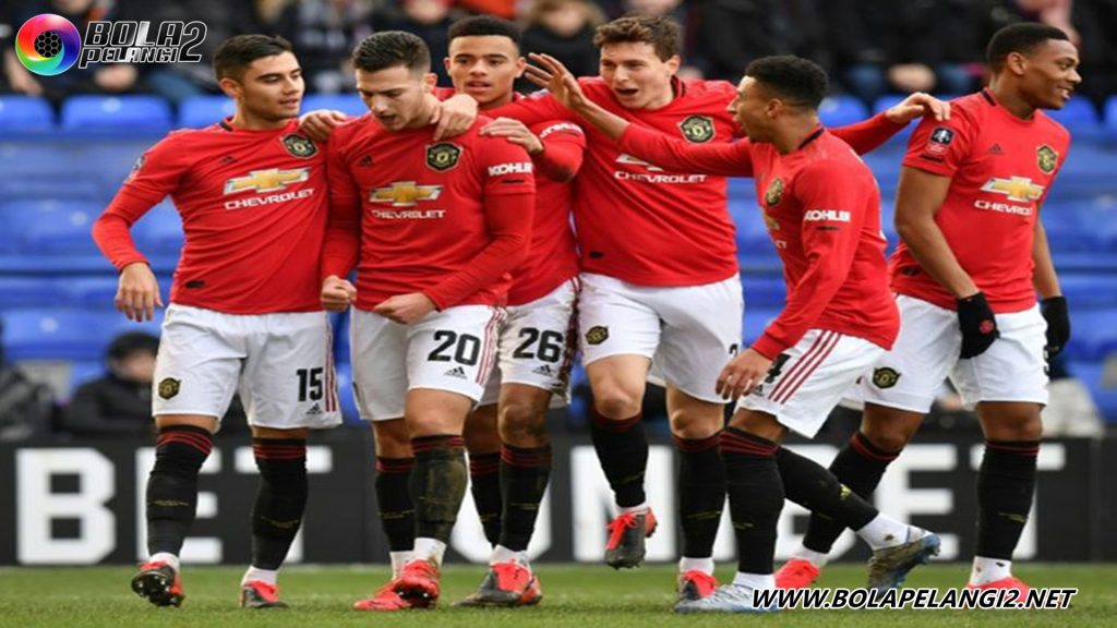 Jika Premier League Dibatalkan Siapa Yang Beruntung