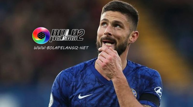 Inter Berusaha Daratkan Giroud di Giuseppe Meazza