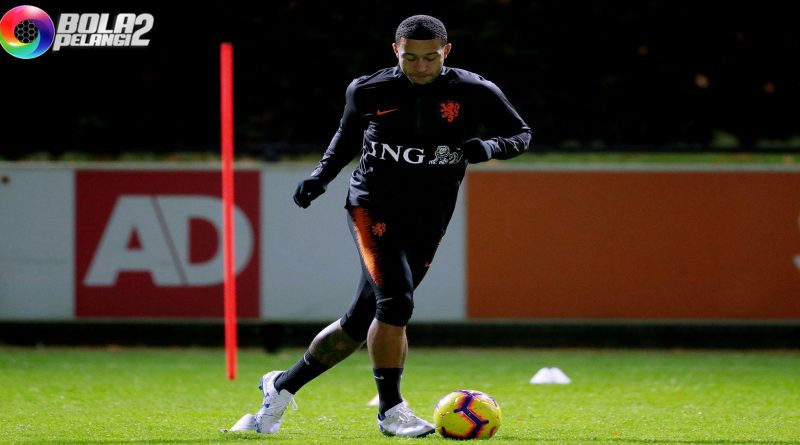 Memphis Depay Bakal Ke Barcelona Pada Bulan Januari