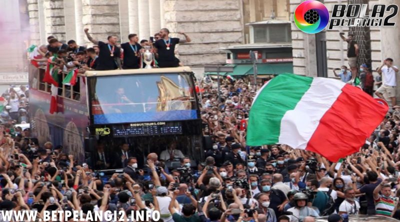 Akhirnya Timnas Italia Kini Dibolehkan Lakukan Parade Perayaan.