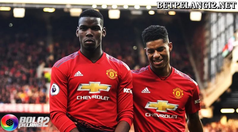 Rashford Yakinkan Paul Pogba untuk Bertahan